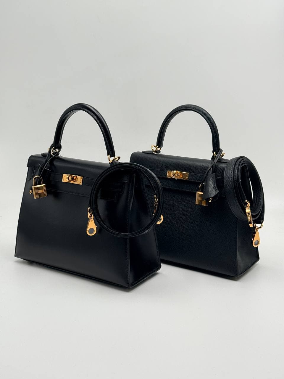 Hermès Kelly 25 Sellier Noir Box calf with gold lock, clochette and strap — 3