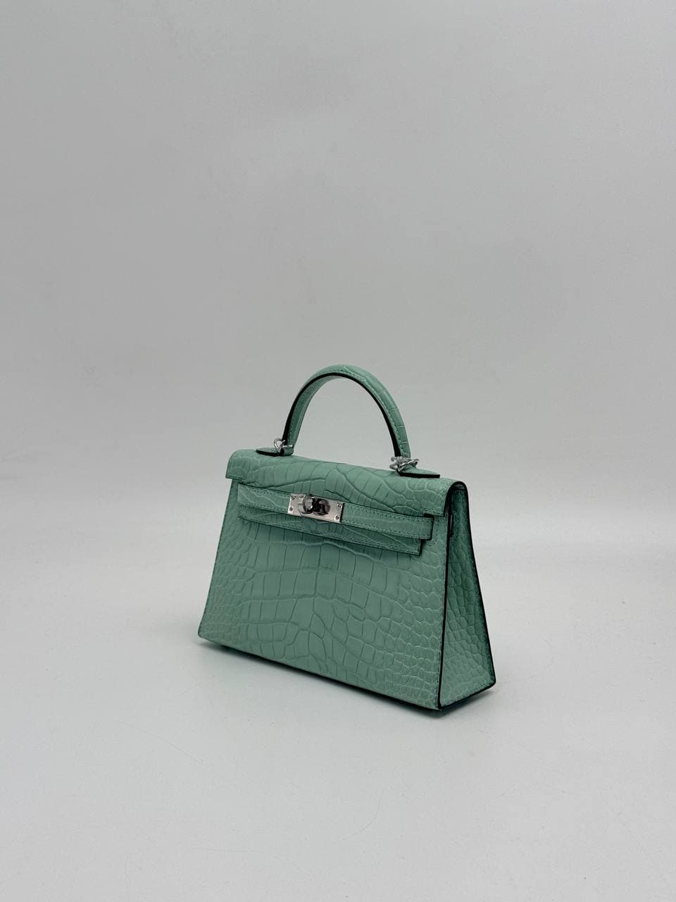 Hermès Kelly Mini II Vert d'Eau matte alligator with shoulder strap — 3