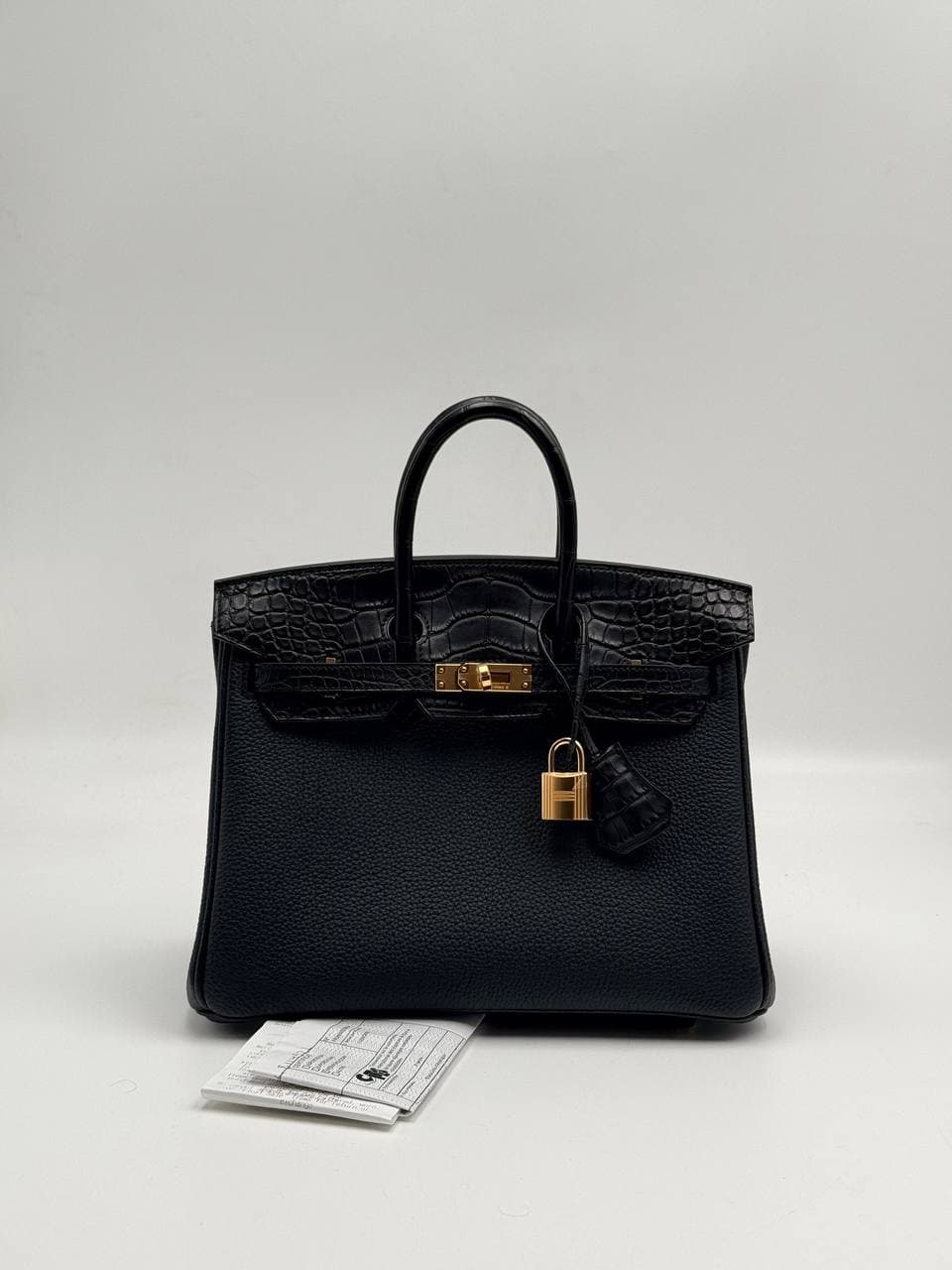 Hermès Birkin 25 Touch Noir Togo and matte alligator front with gold hardware