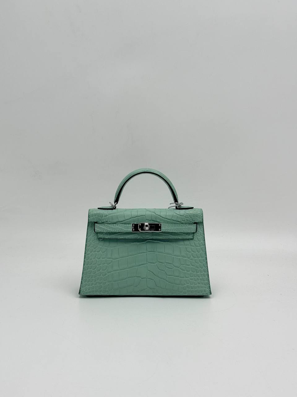 Hermès Kelly Mini II Vert d'Eau matte alligator with shoulder strap — 2