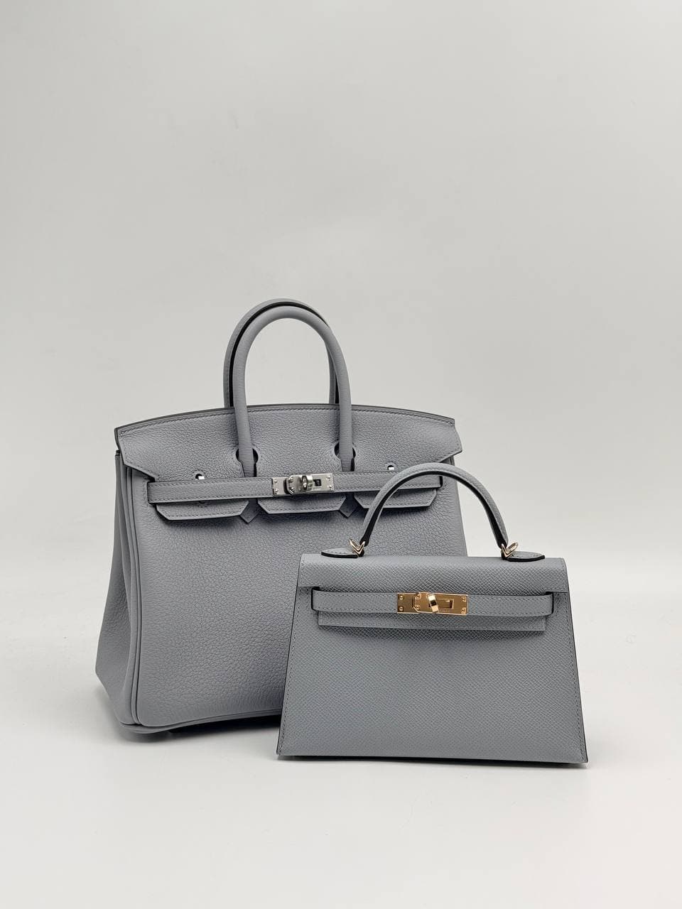 Hermès Kelly Mini II Gris Pantin Epsom front with permabrass hardware and strap — 2